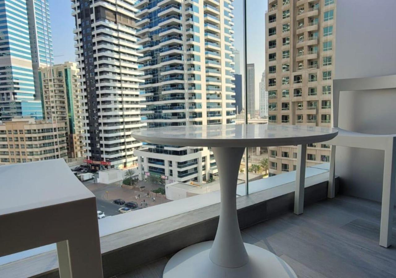 Marina Walk Gem Modern With Pool & Gym Access, Steps To & Metro Managed By Sunnyhomes Dubai