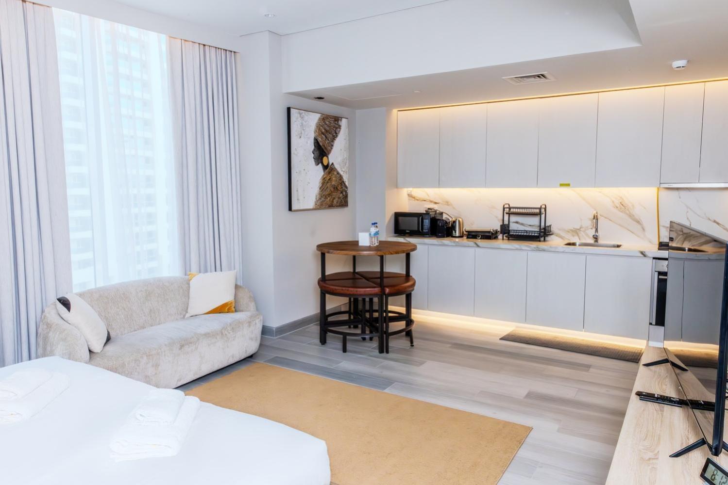 Marina Walk Gem Modern With Pool & Gym Access, Steps To & Metro Managed By Sunnyhomes Apartment Dubai