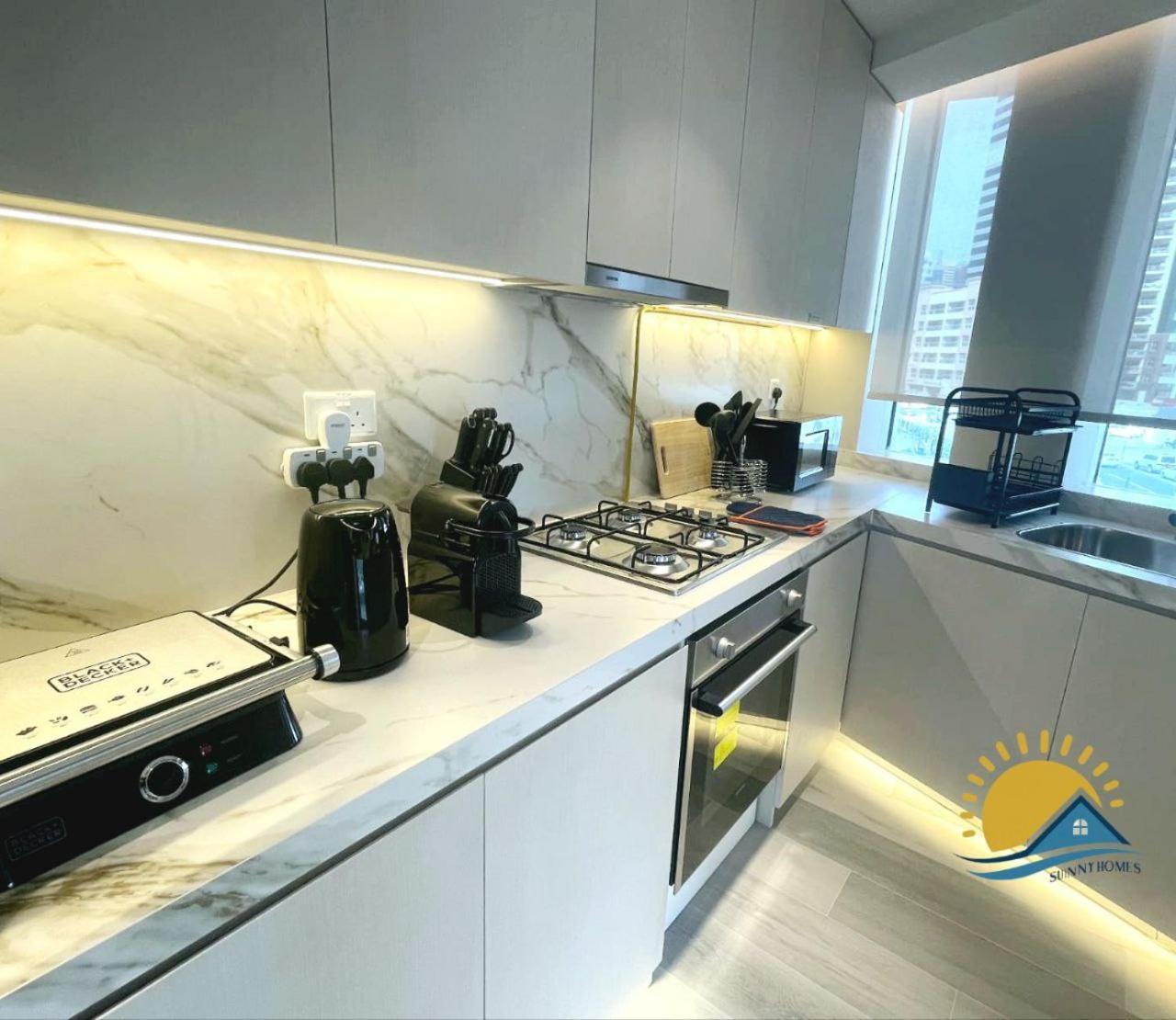 Marina Walk Gem Modern With Pool & Gym Access, Steps To & Metro Managed By Sunnyhomes * Dubai
