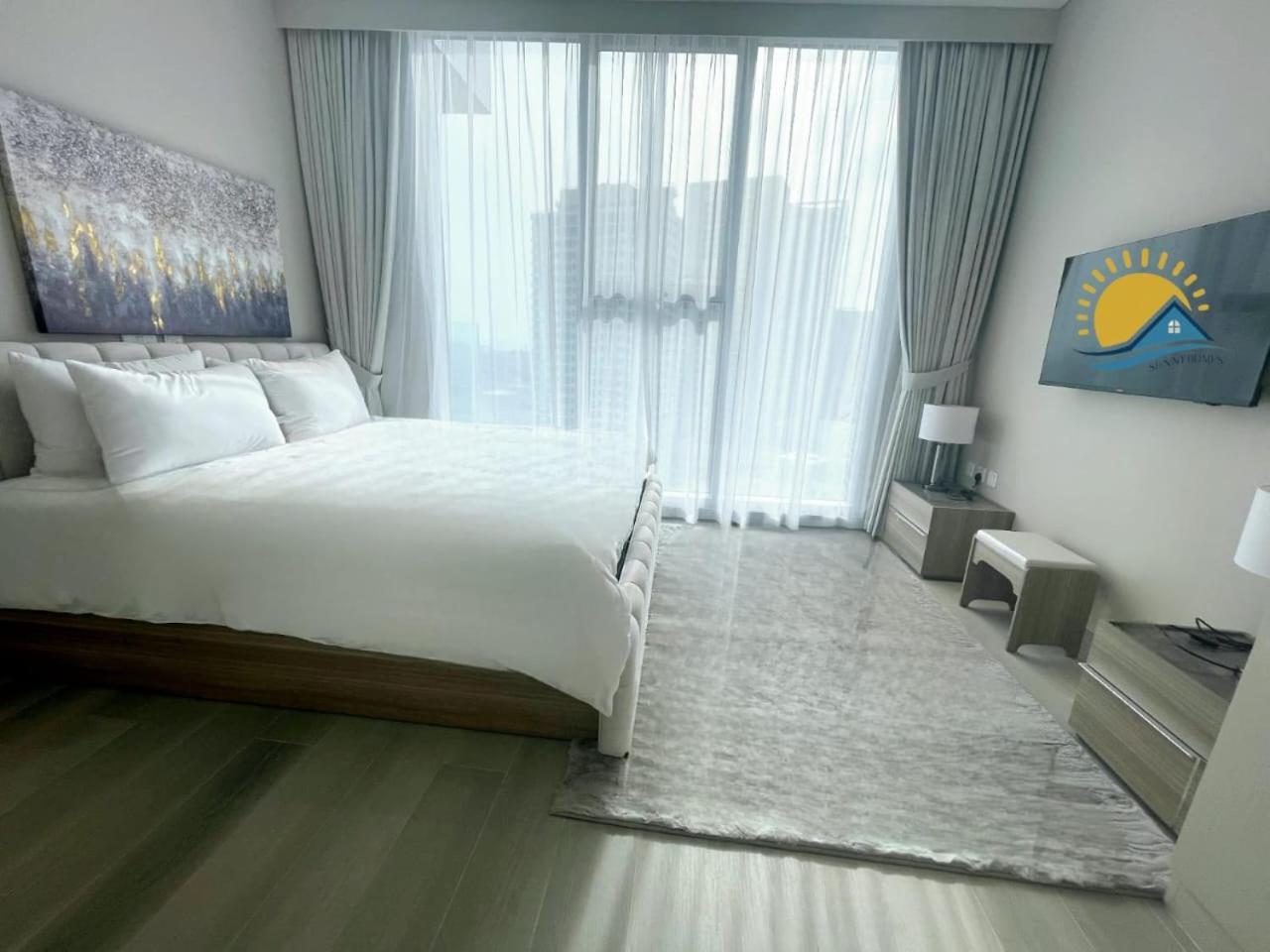Apartment Marina Walk Gem Modern With Pool & Gym Access, Steps To & Metro Managed By Sunnyhomes
