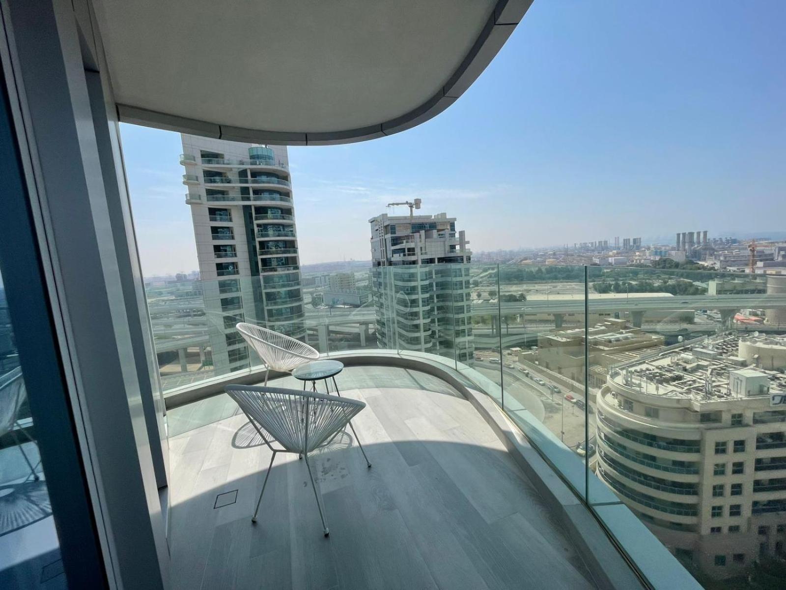 Marina Walk Gem Modern With Pool & Gym Access, Steps To & Metro Managed By Sunnyhomes Apartment Dubai
