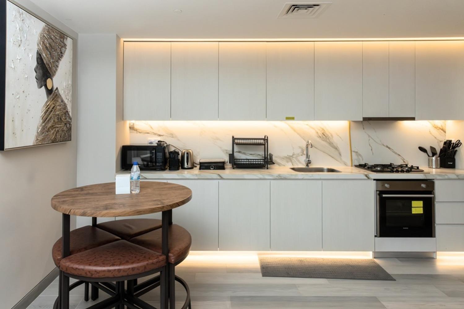 Apartment Marina Walk Gem Modern With Pool & Gym Access, Steps To & Metro Managed By Sunnyhomes *